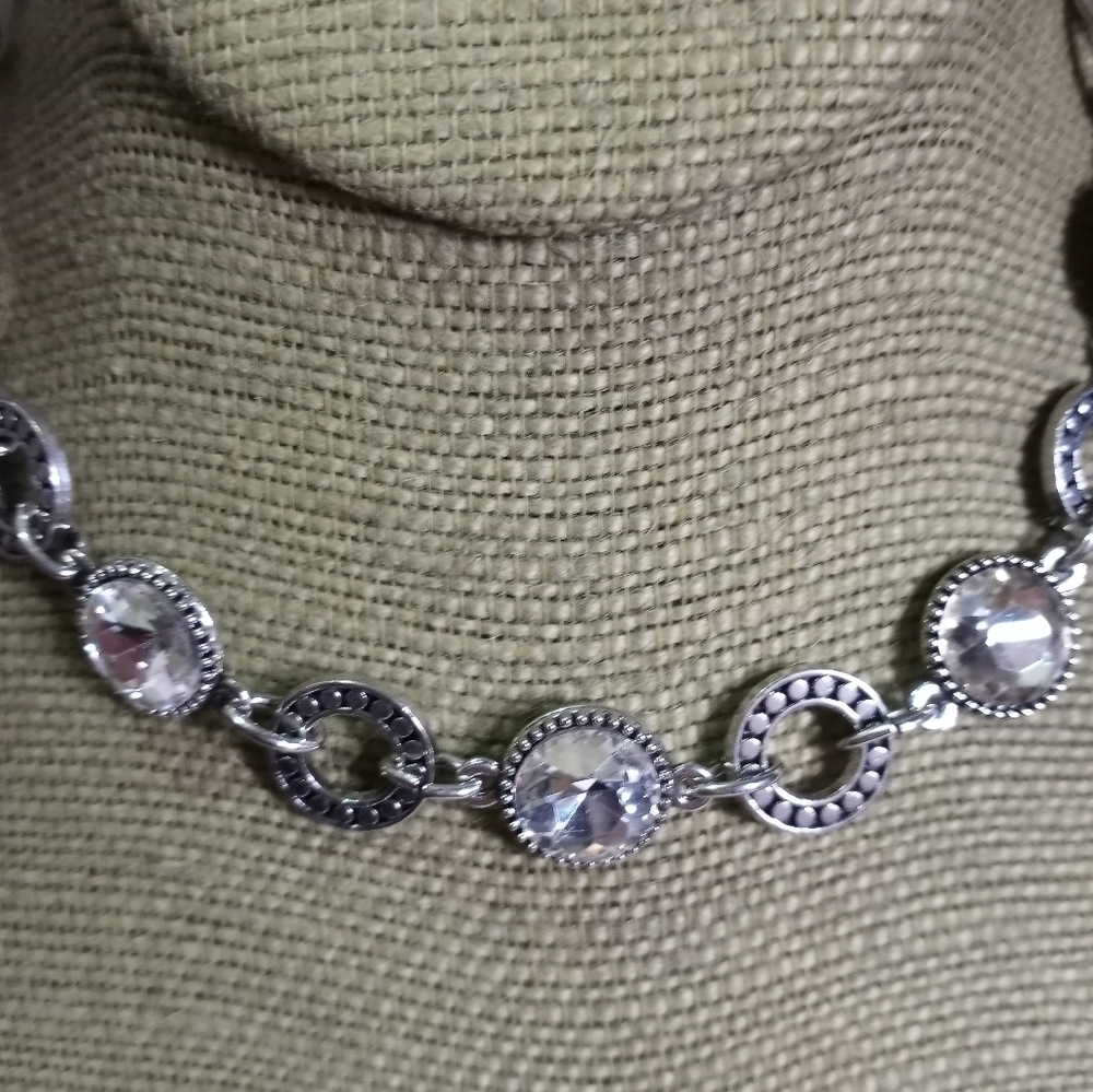Silvertone Crystal Necklace choker collar - Picture 6 of 6